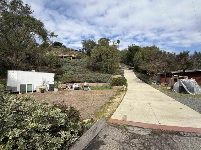 $695,000 | 2416 Gird Road, Fallbrook, CA 92028