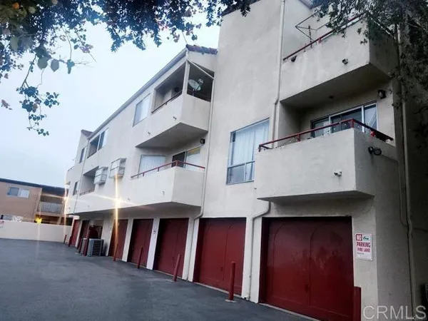 a view of building with entryway
