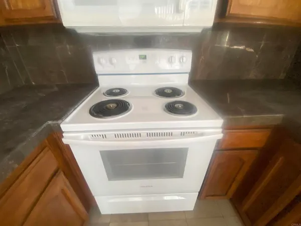 $2,400 | 390 East Madison Avenue, Unit E, El Cajon, CA 92020
