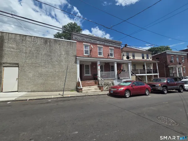 $2,100 | 37 Rose Park Avenue, Stamford, CT 06902