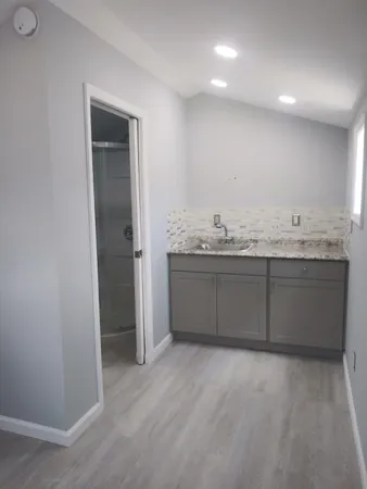 $1,450 | 1133 Northeast 15th Avenue, Unit 17, Fort Lauderdale, FL 33304