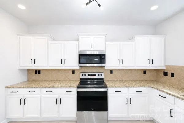$2,600 | 12881 Clydesdale Drive, Midland, NC 28107
