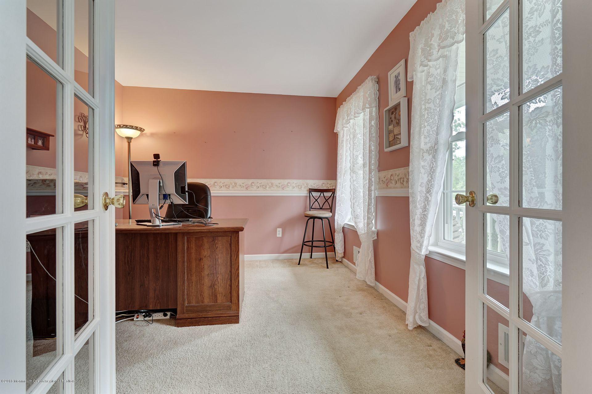 176 Bowsprit Road Manahawkin, NJ 08050 - Photo 11 of 35 12