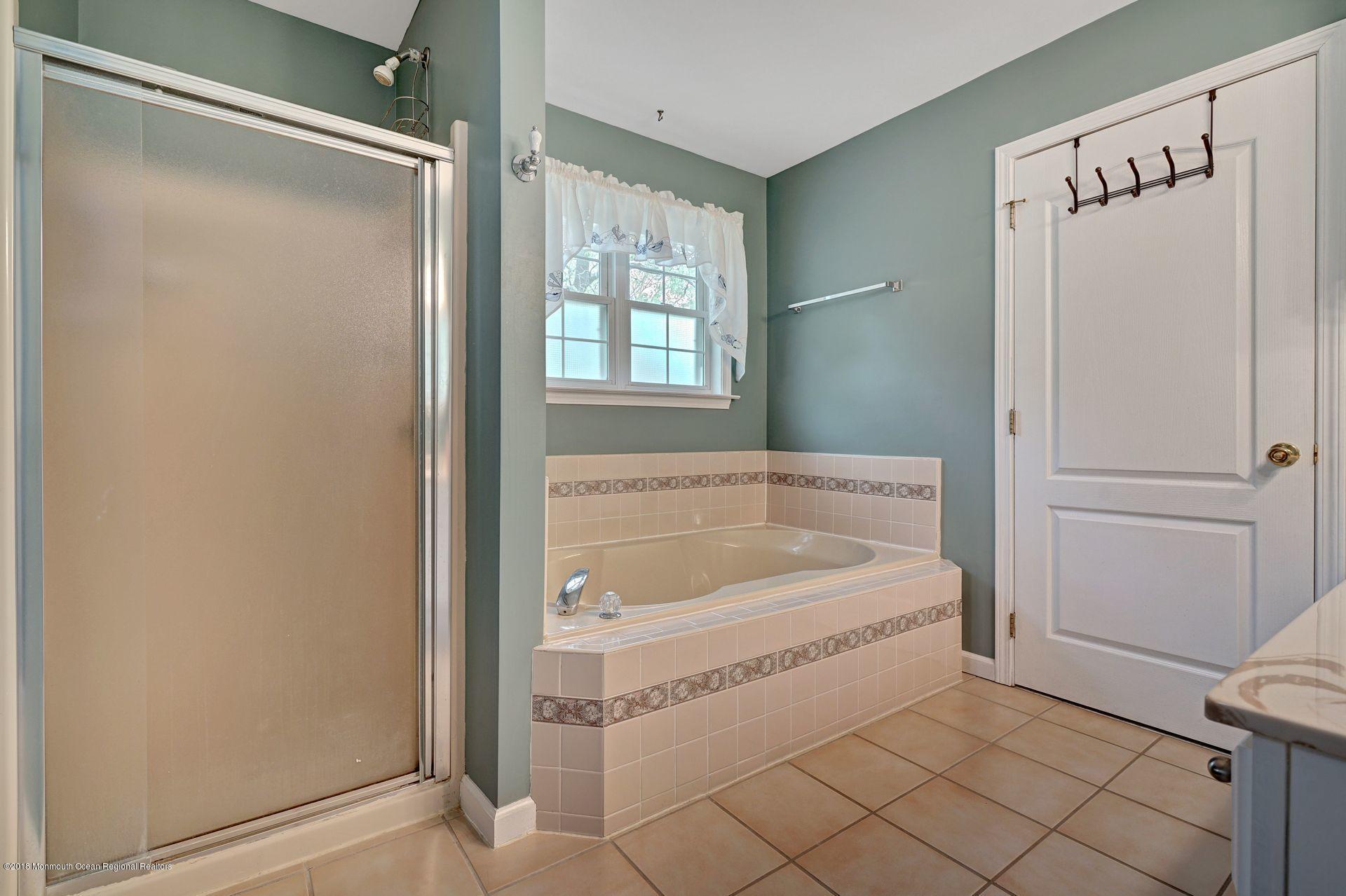 176 Bowsprit Road Manahawkin, NJ 08050 - Photo 26 of 35 37