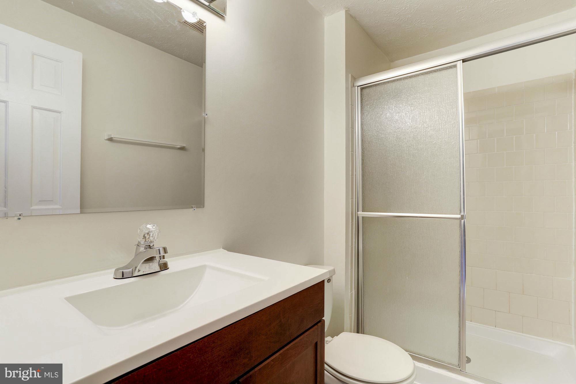 11317 Crescendo Place Silver Spring, MD 20901 - Photo 12 of 23 Bath (Master)