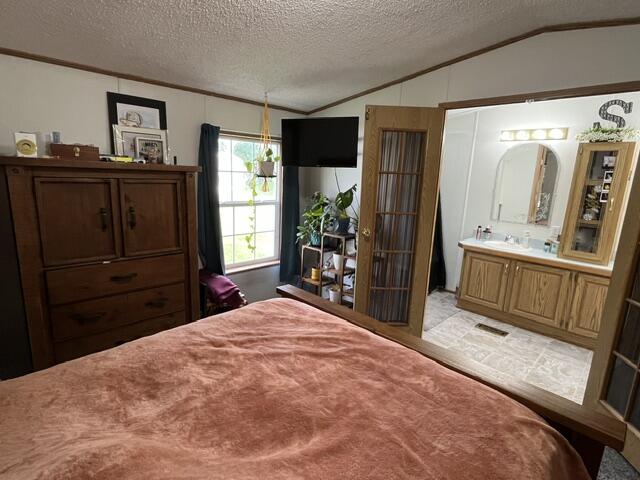 7136 Tannery Road, Unit 19 Two Rivers, WI 54241 - Photo 15 of 21 Master bedroom