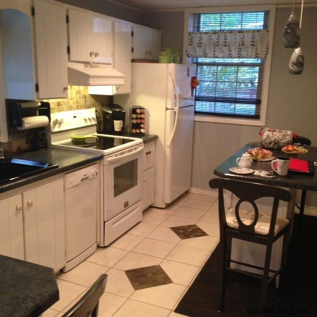 6 Boght Road Colonie, NY 12189 - Photo 7 of 10 Photo 7