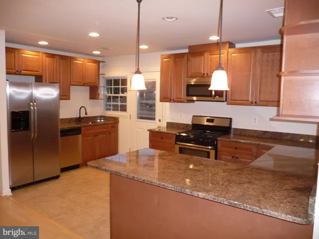 $4,195 | 3517 Forest Drive, Arlington, VA 22206