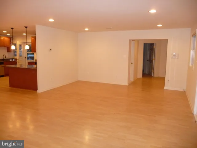 $4,195 | 3517 Forest Drive, Arlington, VA 22206