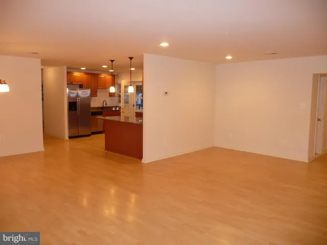 $4,195 | 3517 Forest Drive, Arlington, VA 22206