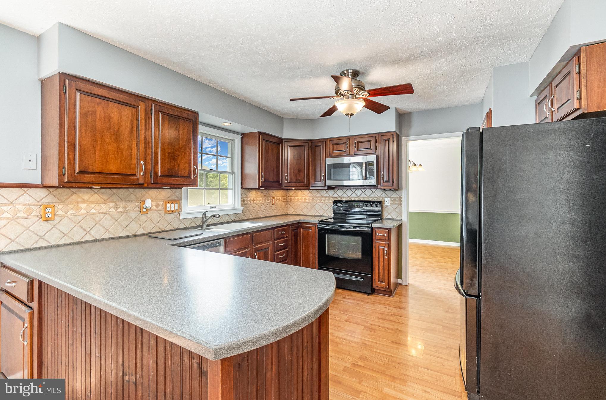 351 Point To Point Road Bel Air, MD 21015 - Photo 7 of 46 Kitchen with Backsplash