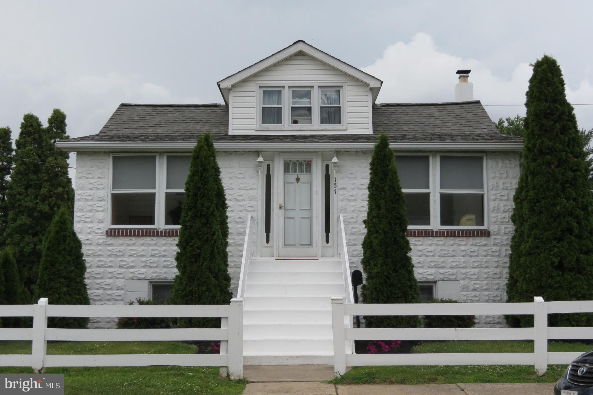 157 Riverside Road Baltimore, MD 21221 - Photo 1 of 44 157 Riverside Rd