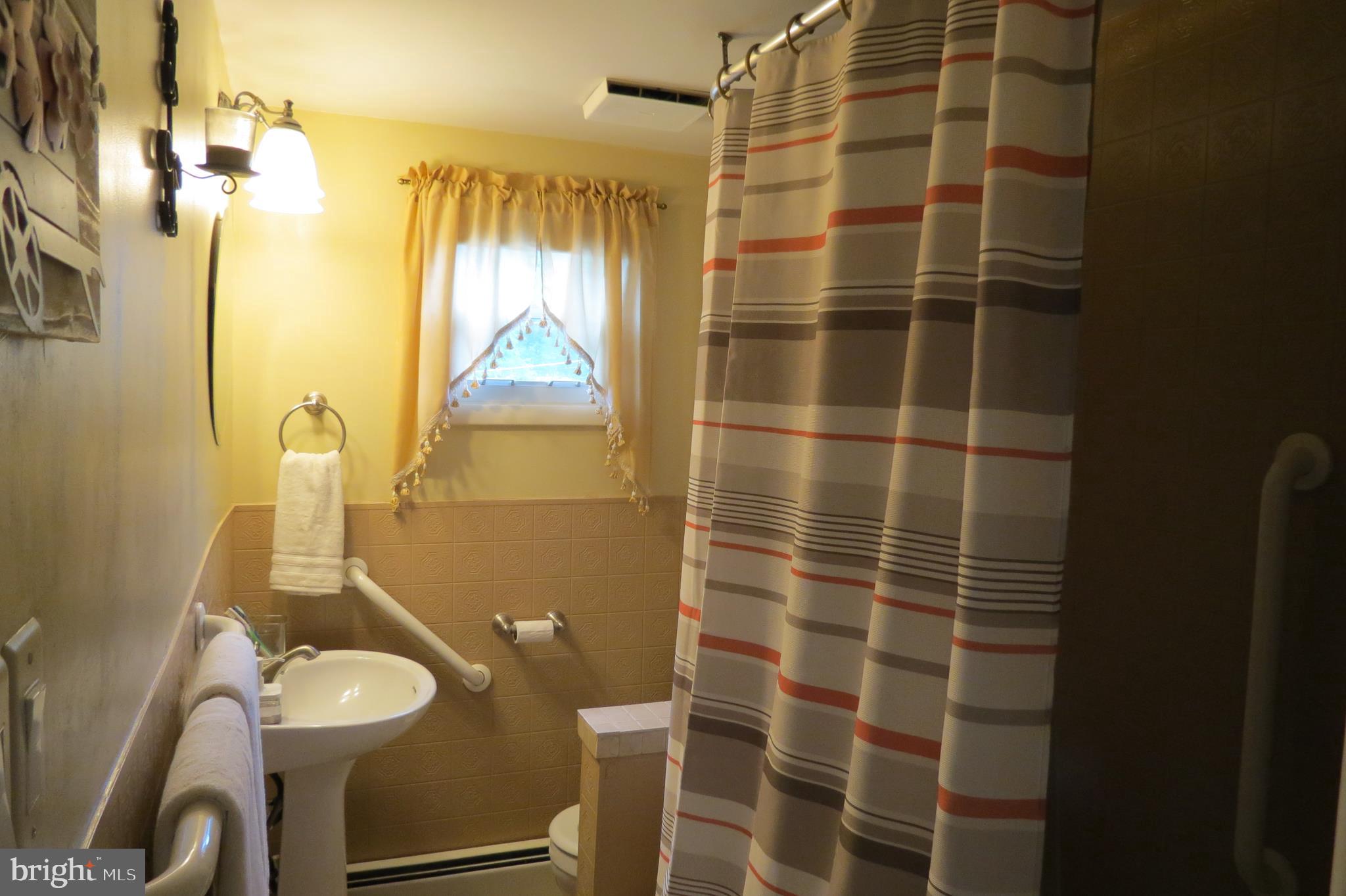 157 Riverside Road Baltimore, MD 21221 - Photo 15 of 44