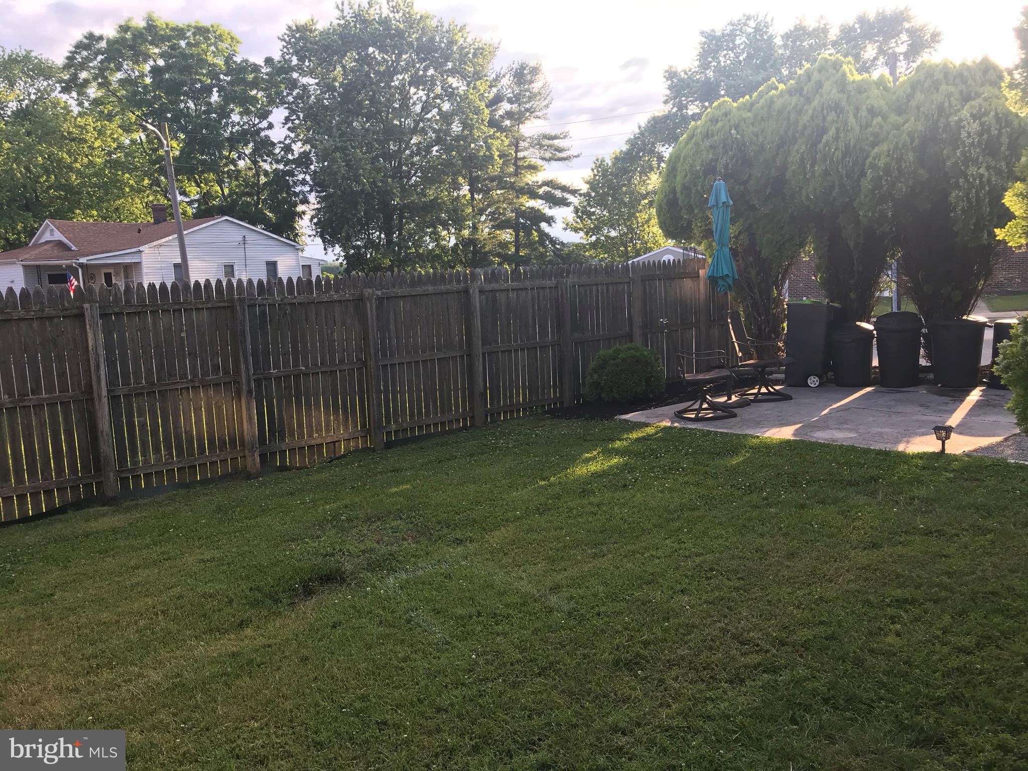 157 Riverside Road Baltimore, MD 21221 - Photo 43 of 44 Adorable yard - perfect for small BBQs