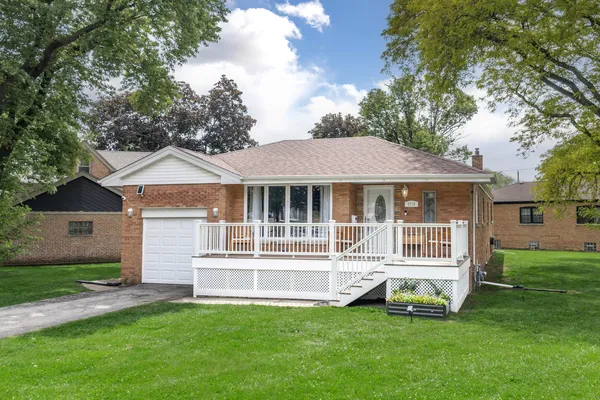 $425,000 | 4216 Kathleen Lane, Oak Lawn, IL 60453