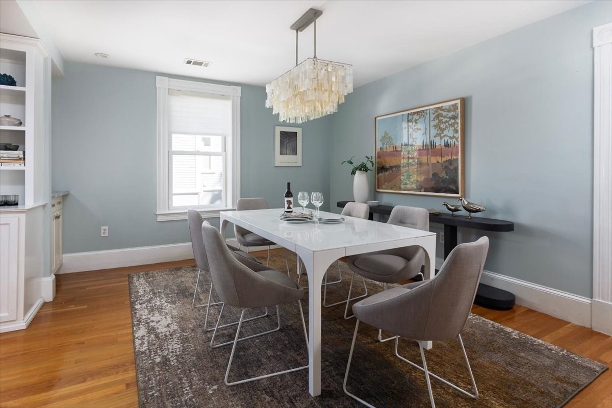 16 Kent Square, Unit 2 Brookline, MA 02446 - Photo 7 of 20 Gallery Image 7