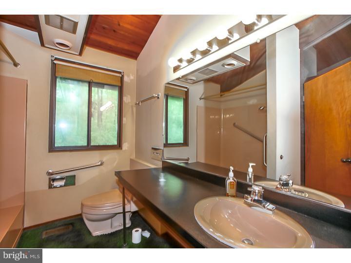47 Springhill Road Mantua, NJ 08051 - Photo 14 of 25 Master Bathroom
