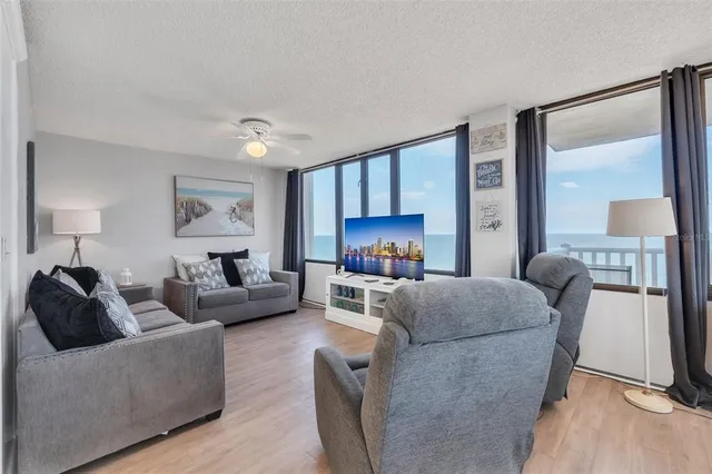 $544,000 | 3580 South Ocean Shore Boulevard, Unit 706, Flagler Beach, FL 32136