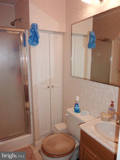 12723 Kahns Road Manassas, VA 20112 - Photo 22 of 30 Full Master Bathroom