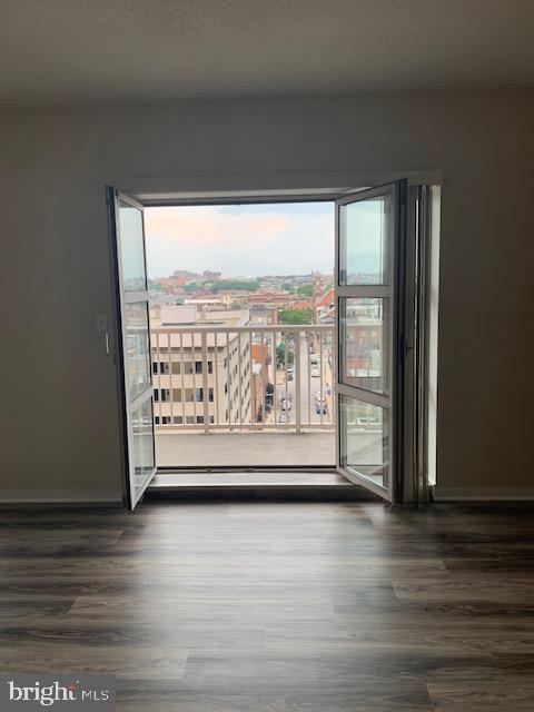 250 President Street, Unit 603 Baltimore, MD 21202 - Photo 4 of 40 Look a the beautiful sunrise