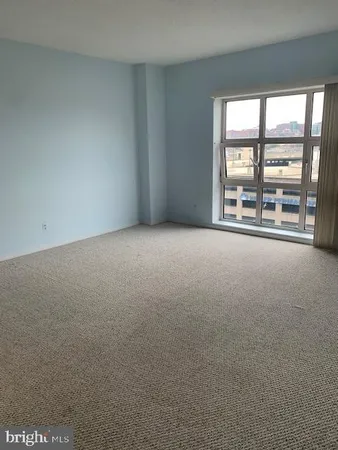 $2,700 | 250 President Street, Unit 603, Baltimore, MD 21202