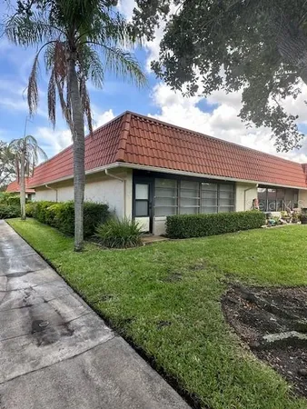 $1,795 | 19029 US Highway 19 North, Unit 20F, Clearwater, FL 33764