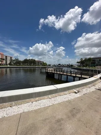 $1,795 | 19029 US Highway 19 North, Unit 20F, Clearwater, FL 33764