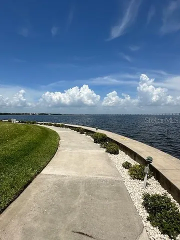 $1,850 | 19029 US Highway 19 North, Unit 20F, Clearwater, FL 33764