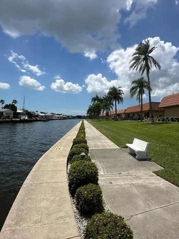 $1,850 | 19029 US Highway 19 North, Unit 20F, Clearwater, FL 33764