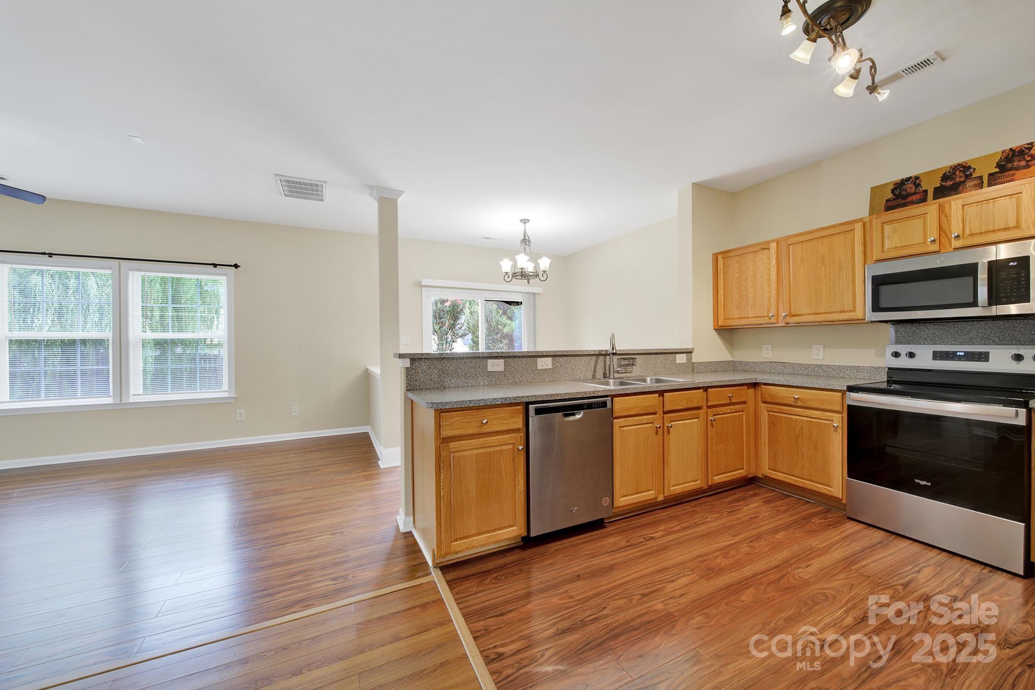 3333 Cole Mill Road Charlotte, NC 28270 - Photo 8 of 39 Gallery Image 8