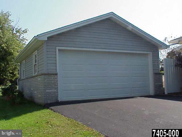 3511 Fox Run Road Dover, PA 17315 - Photo 23 of 32 Gallery Image 23