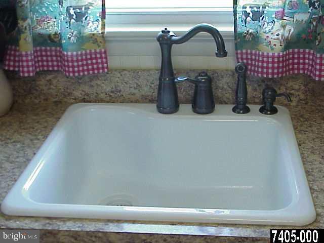 3511 Fox Run Road Dover, PA 17315 - Photo 6 of 32 Gallery Image 6