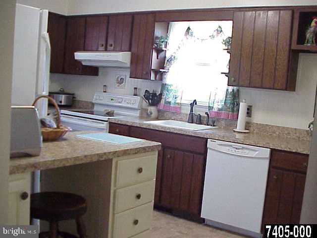 3511 Fox Run Road Dover, PA 17315 - Photo 9 of 32 Gallery Image 9