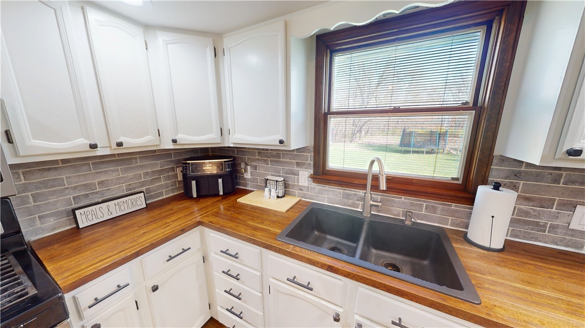 54 Del Vly Road Danville, IL 61832 - Photo 25 of 46