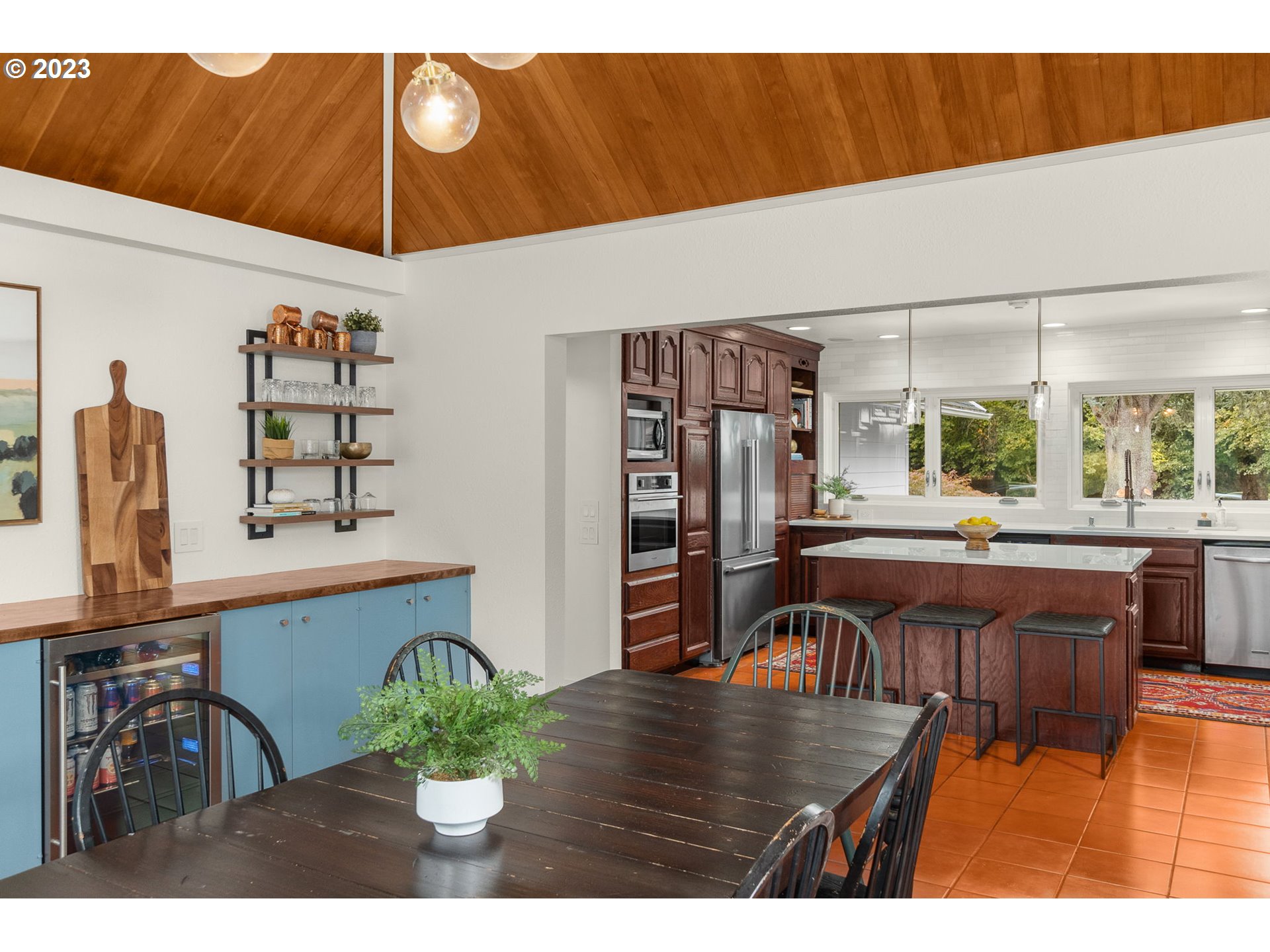 11858 Donald Road Northeast Aurora, OR 97002 - Photo 14 of 47 Gallery Image 14
