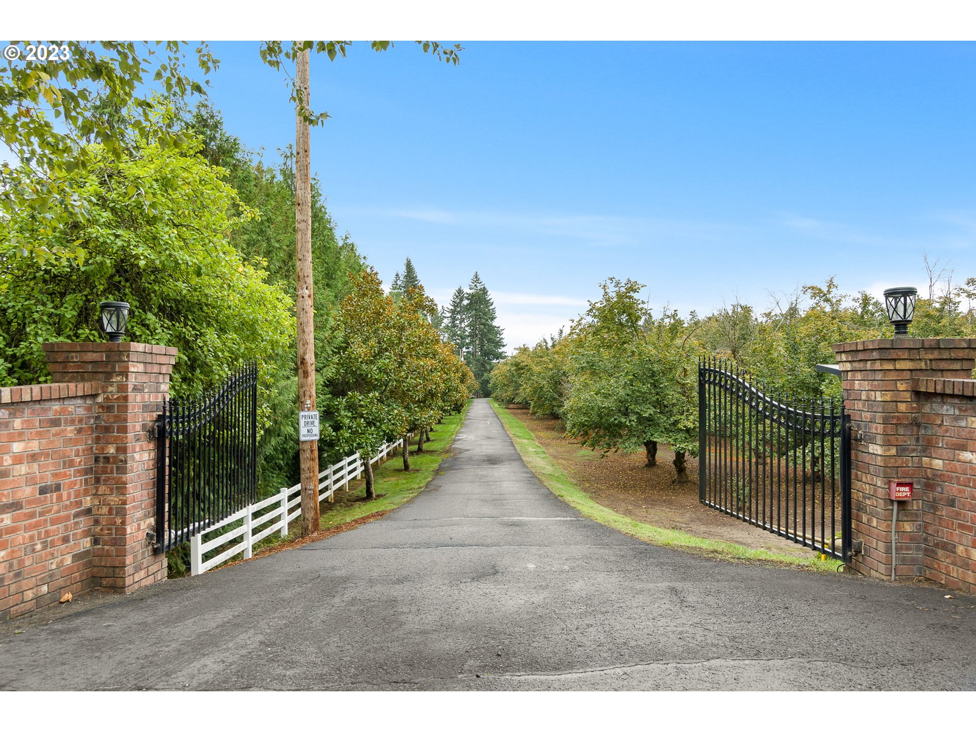 11858 Donald Road Northeast Aurora, OR 97002 - Photo 3 of 47 Gallery Image 3
