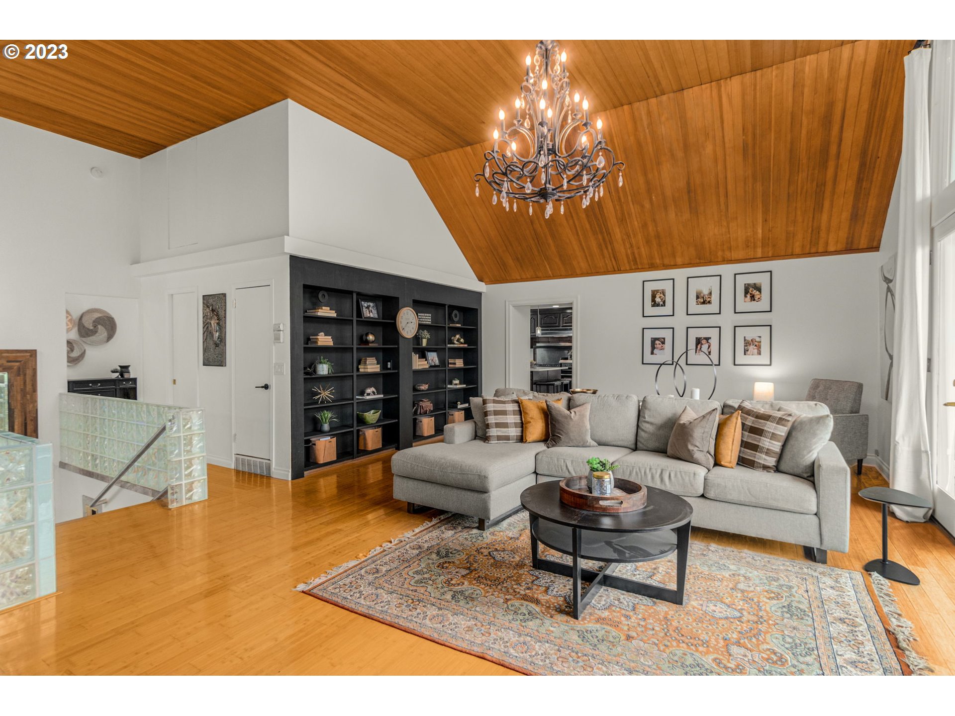 11858 Donald Road Northeast Aurora, OR 97002 - Photo 10 of 47 Gallery Image 10