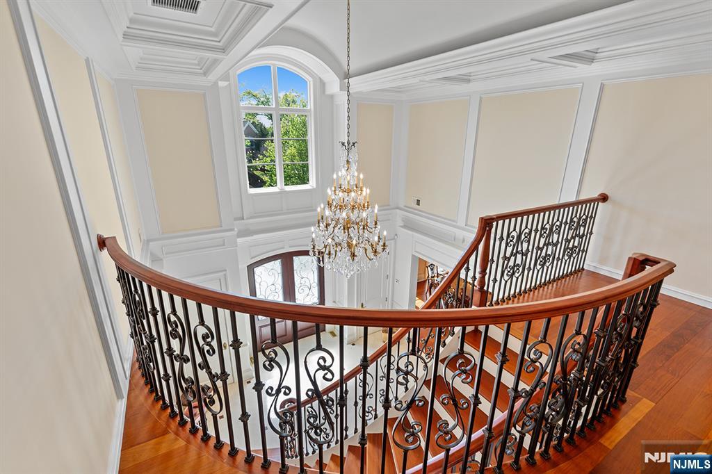 1 Sandstone Ridge Upper Saddle River, NJ 07458 - Photo 9 of 48