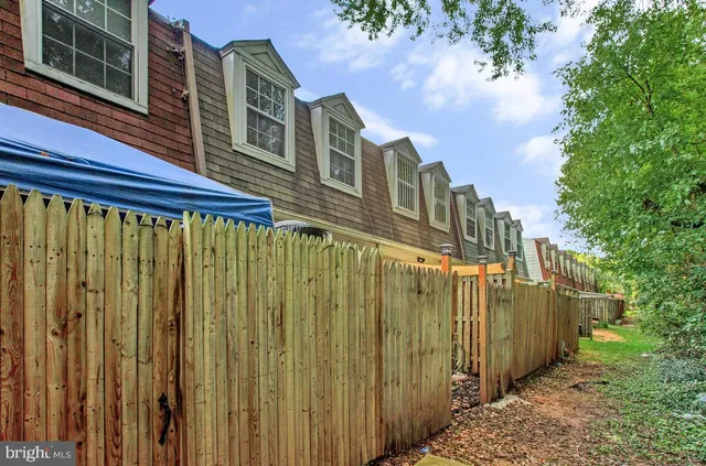 $179,000 | 1748 Dutch Village Drive, Unit O377, Landover, MD 20785