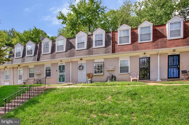 $179,000 | 1748 Dutch Village Drive, Unit O377, Landover, MD 20785