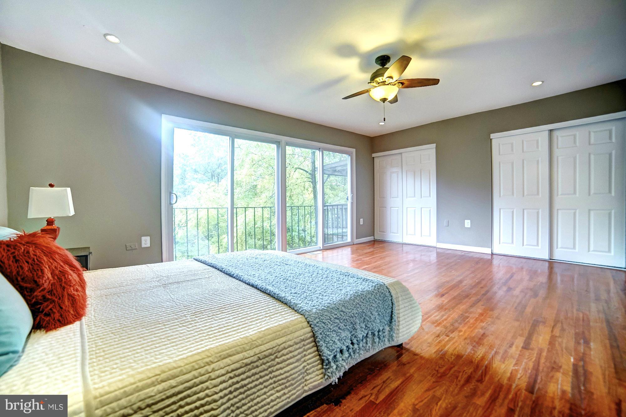 8248 Vosges Road Baltimore, MD 21244 - Photo 12 of 23 Privacy and Natural Light