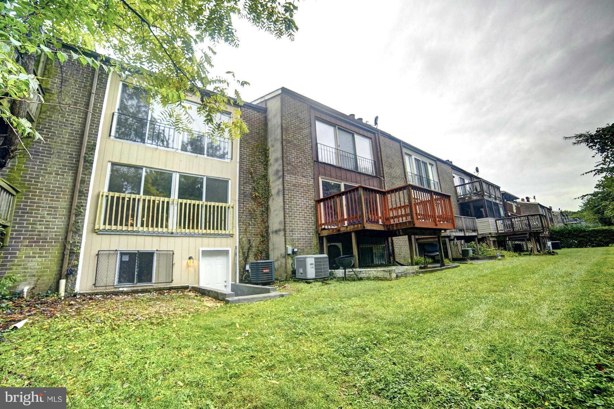 8248 Vosges Road Baltimore, MD 21244 - Photo 22 of 23 Large Rear Yard
