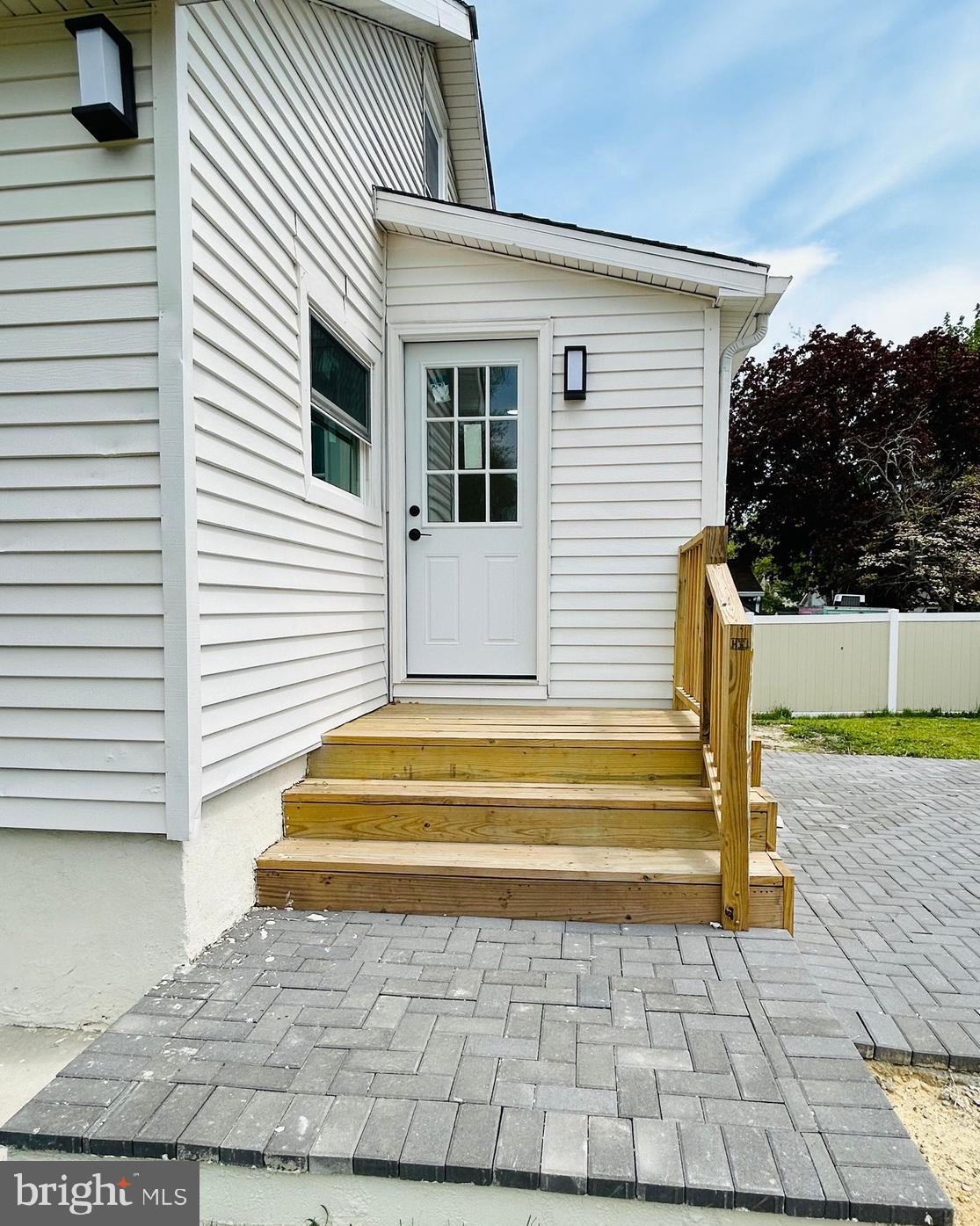 352 Roosevelt Avenue Lindenwold, NJ 08021 - Photo 26 of 33 Back entrance