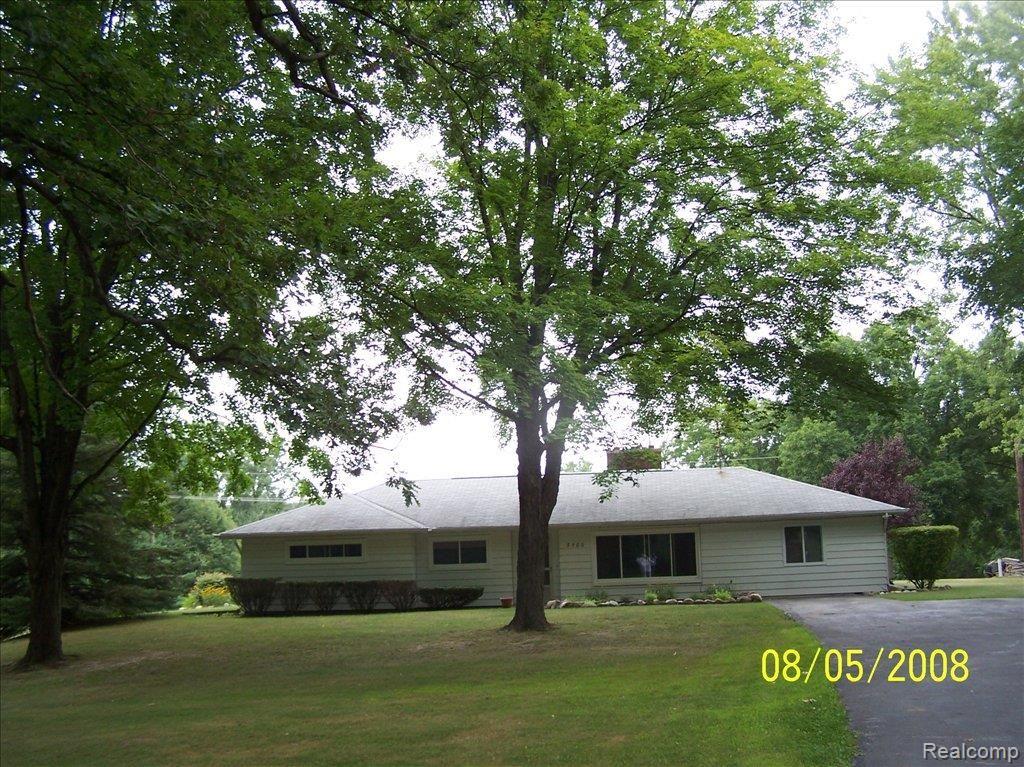 3580 Mason Road Howell, MI 48843 - Photo 2 of 7 FRONT