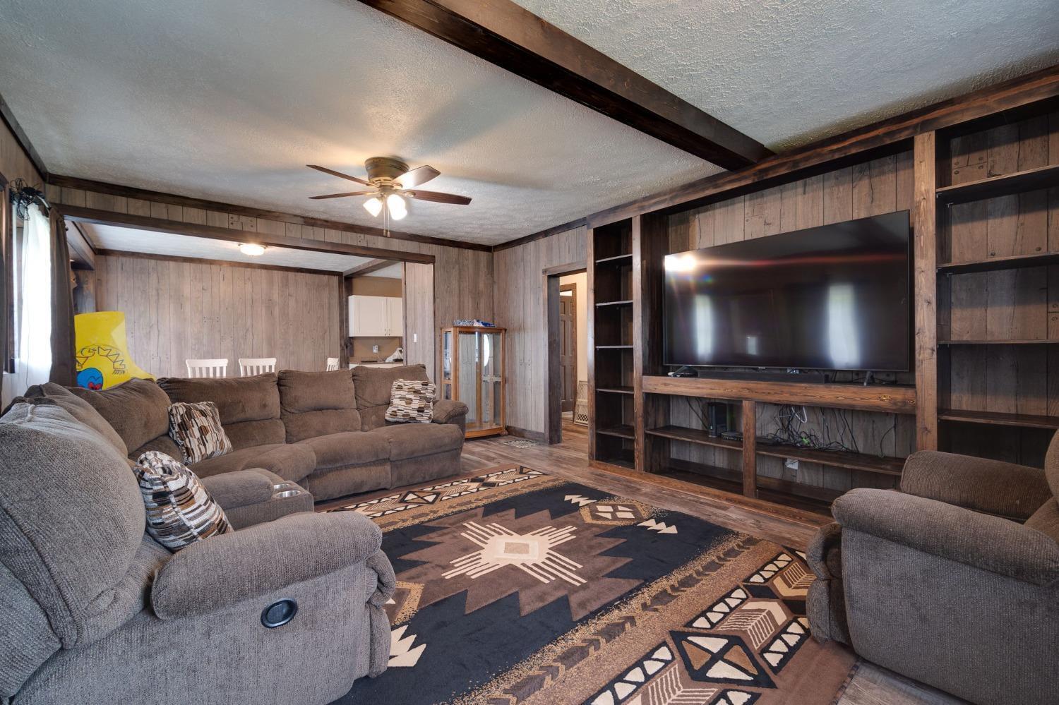 3901 Hamilton Trenton Road Hamilton, OH 45011 - Photo 2 of 29 Gallery Image 2