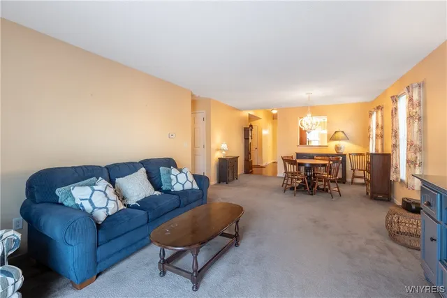 $279,900 | 34 Glenfield Drive, West Seneca, NY 14224