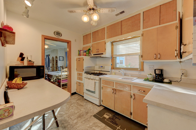 18230 Riegel Road Homewood, IL 60430 - Photo 4 of 23