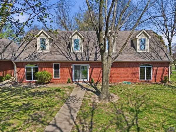 $895,000 | 1315 Northeast 46th Street, Topeka, KS 66617