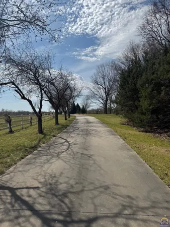 $895,000 | 1315 Northeast 46th Street, Topeka, KS 66617