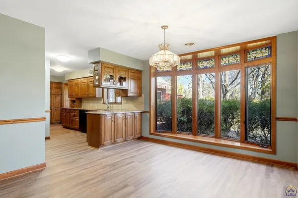 $895,000 | 1315 Northeast 46th Street, Topeka, KS 66617